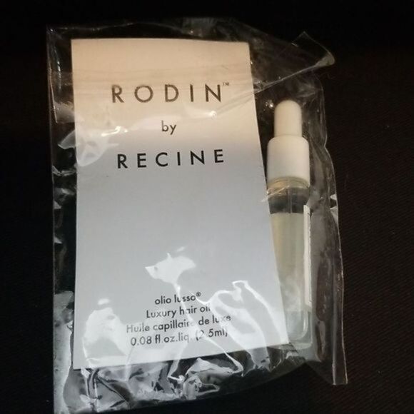 RODIN Makeup Bag with hair oil sample‎ - Picture 3 of 3